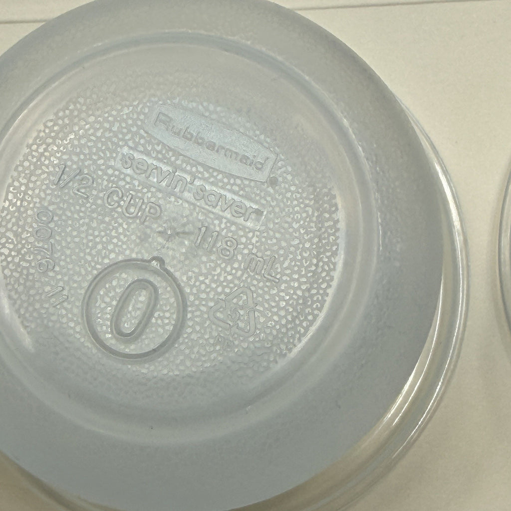 2 Vintage Rubbermaid Small Servin Saver Storage Containers 1/2 Cup #0 Almond NEW