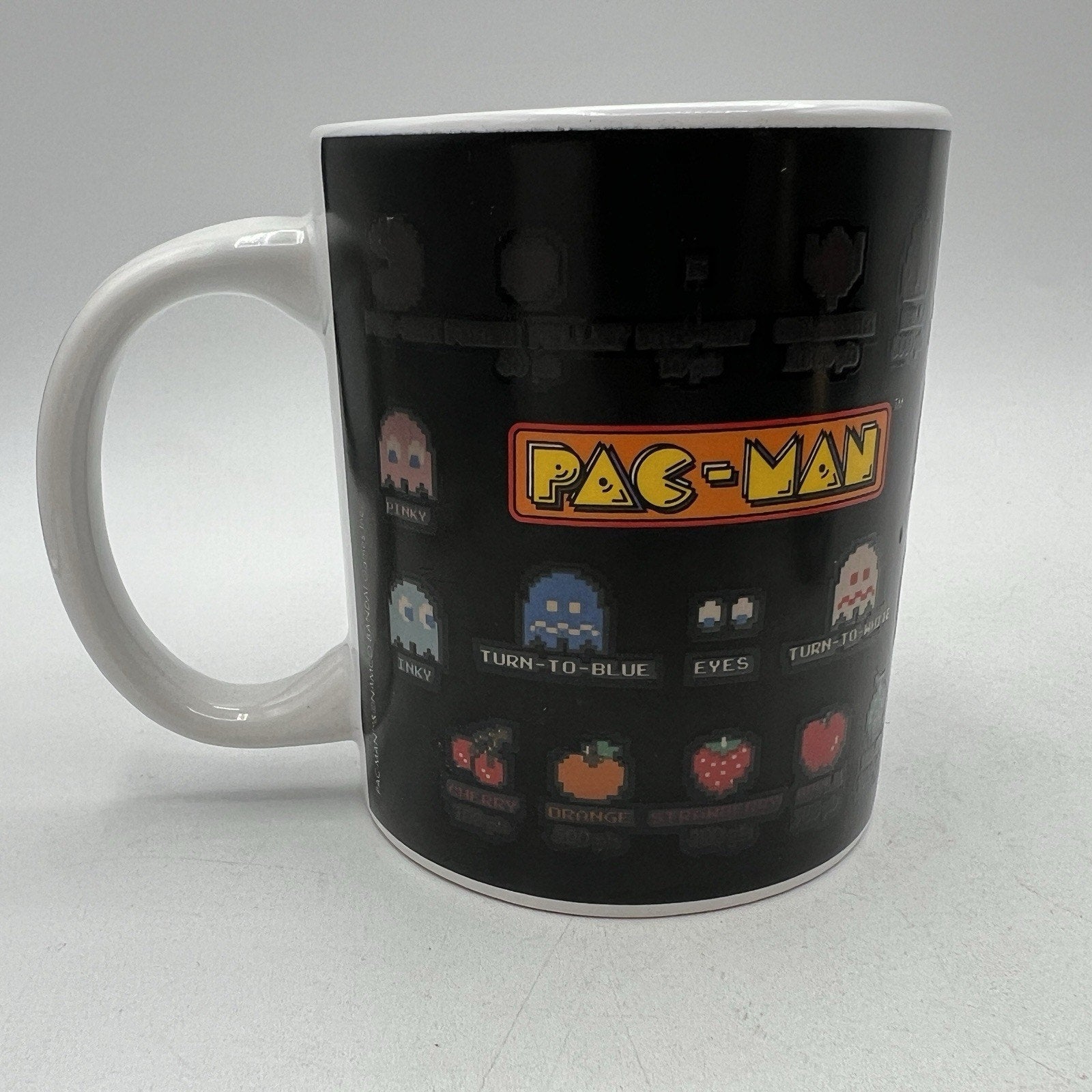 Vtg Pac Man Charcters Symbols Black Heat Color Changing Paladone Mug RARE