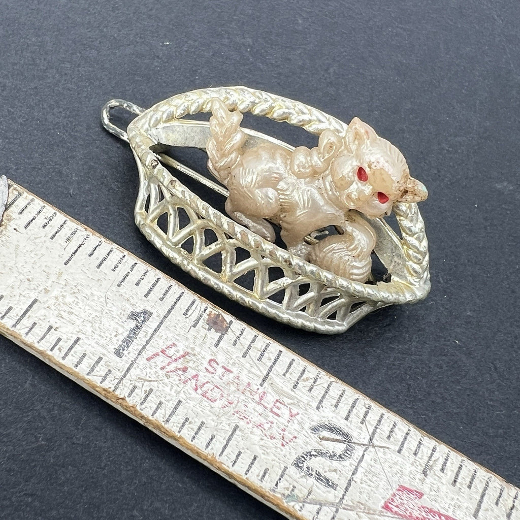 Vintage Metal Plastic Kitten Cat in Basket Yarn Novelty Childs Hair Barrette