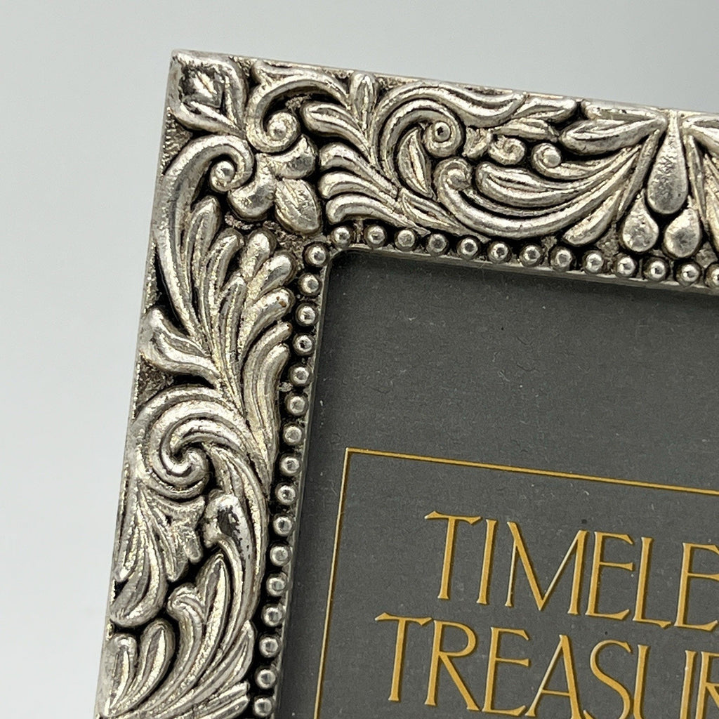 Timeless Treasures Silver Pewter Ornate Repousse Floral Scroll Frame Swan 3.5x5