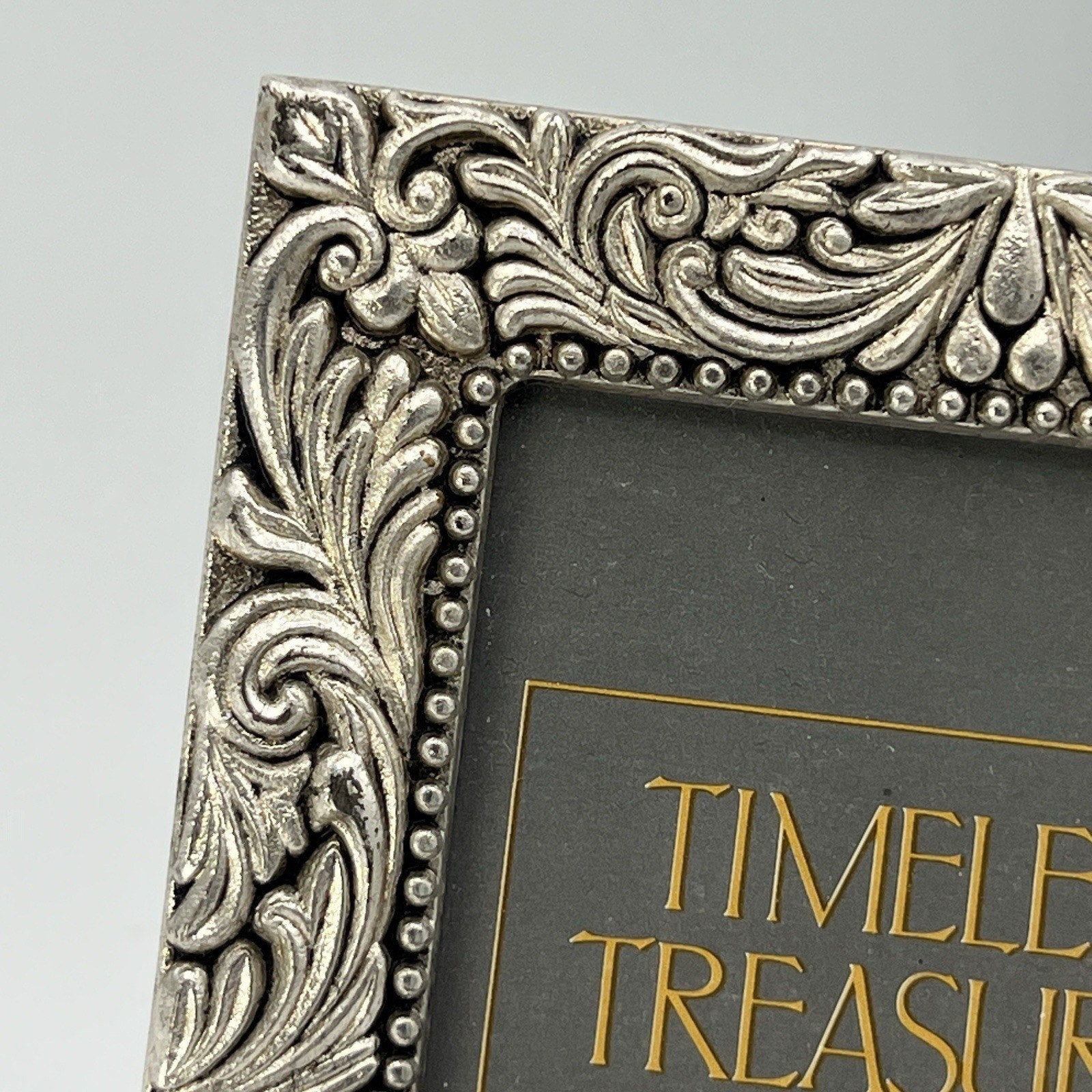 Timeless Treasures Silver Pewter Ornate Repousse Floral Scroll Frame Swan 3.5x5