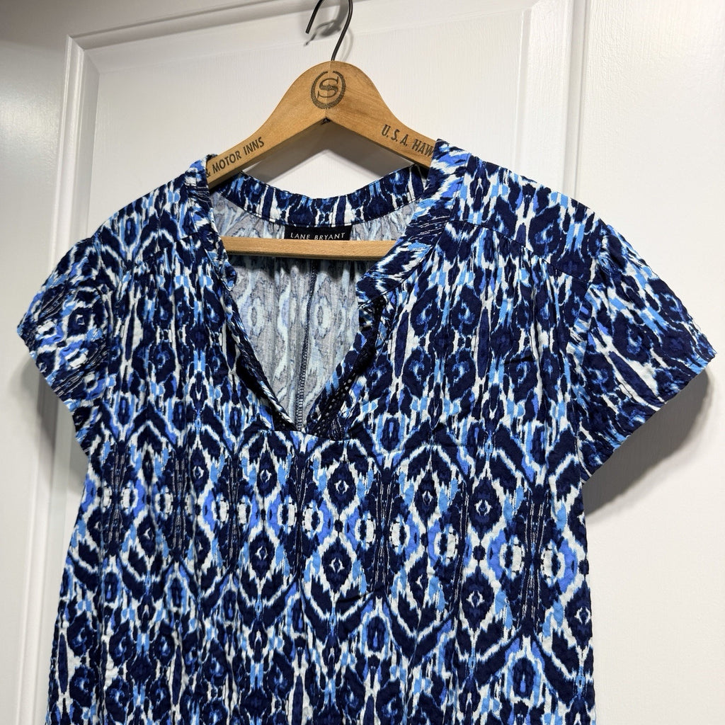 Lane Bryant V Neck Cap Sleeve Blouse 14/16 Blue White Navy Lattice Detail Summer