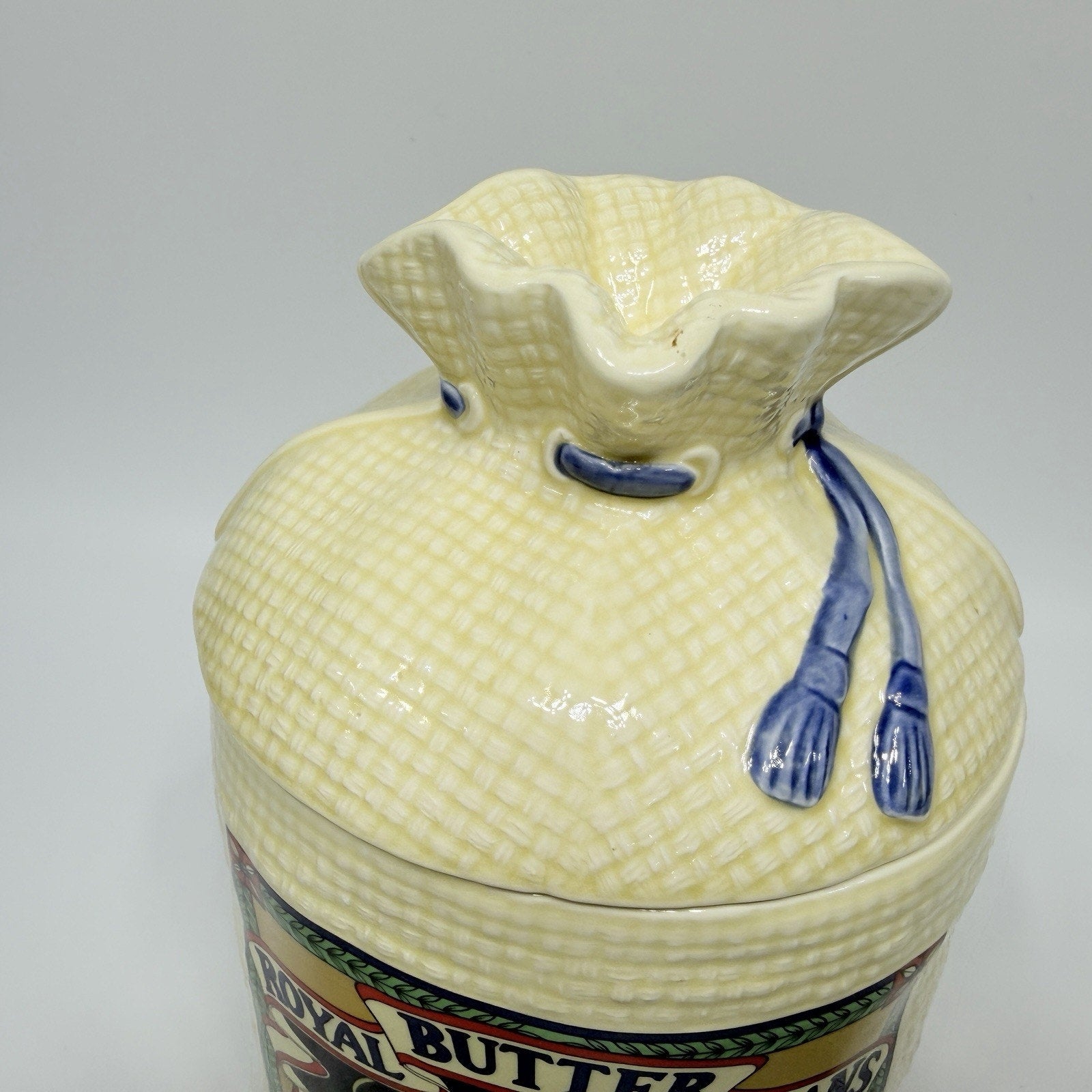 Vtg Large Hearth Burlap Sack Kitchen Canister Jar 1988 Royal Butter Beans 8.5"