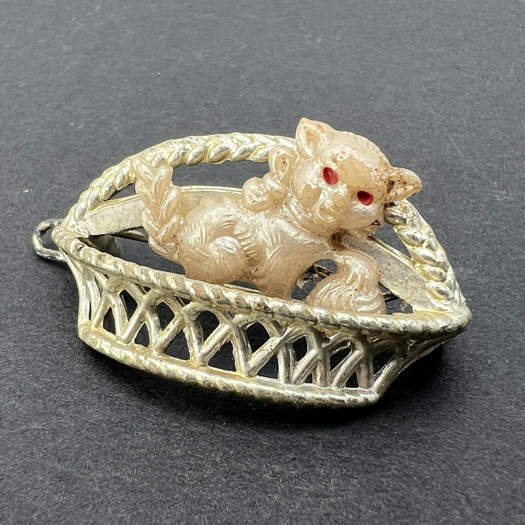 Vintage Metal Plastic Kitten Cat in Basket Yarn Novelty Childs Hair Barrette