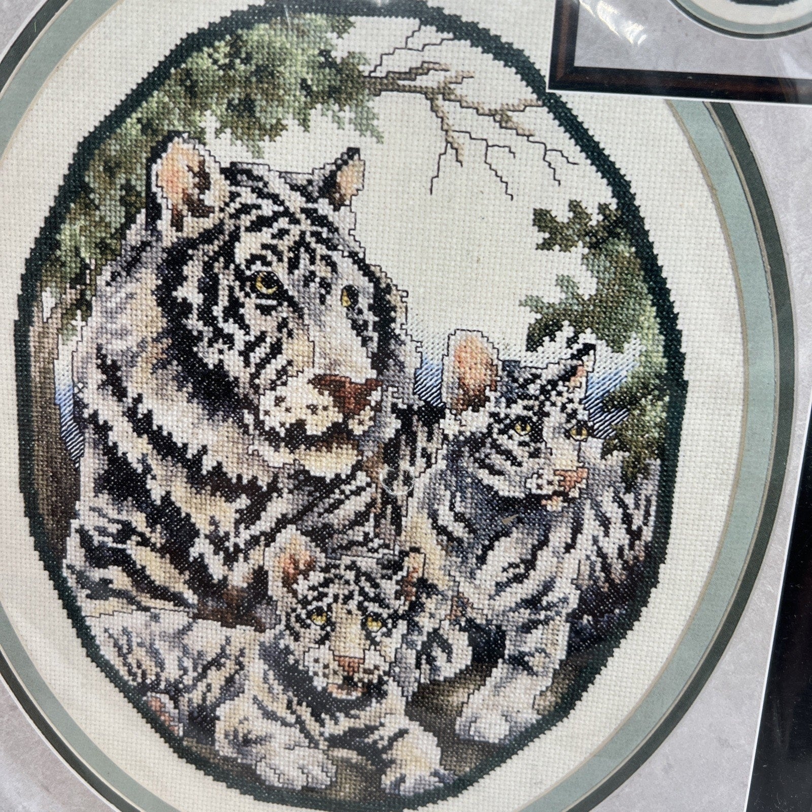 Jaylynn White Tigers Cross Stitch Kit 80-302 Stoney Creek 9x12" 1995 USA