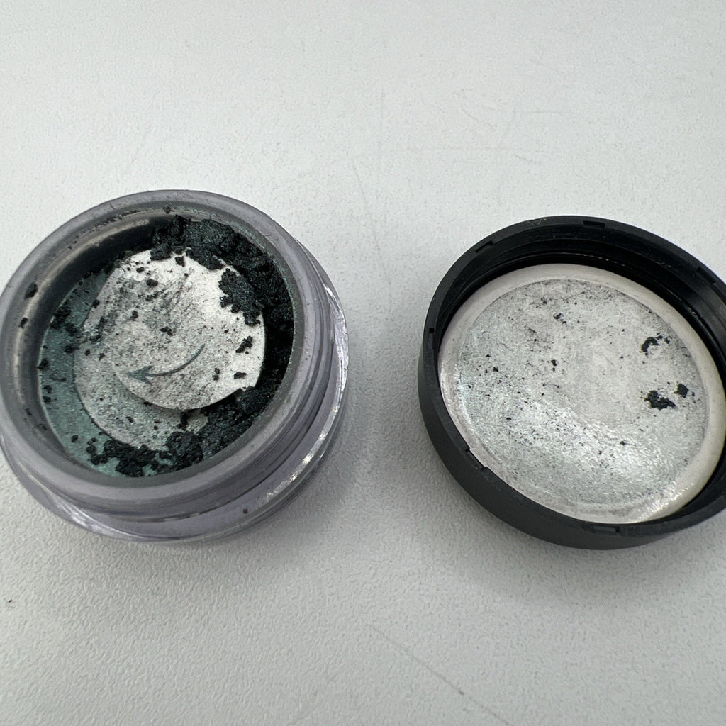 bareMinerals EyeColor Shadow FRIDAY Blue Shimmer .01 oz .28 g NEW