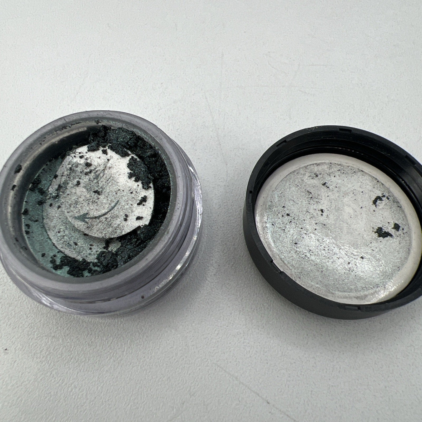 bareMinerals EyeColor Shadow FRIDAY Blue Shimmer .01 oz .28 g NEW