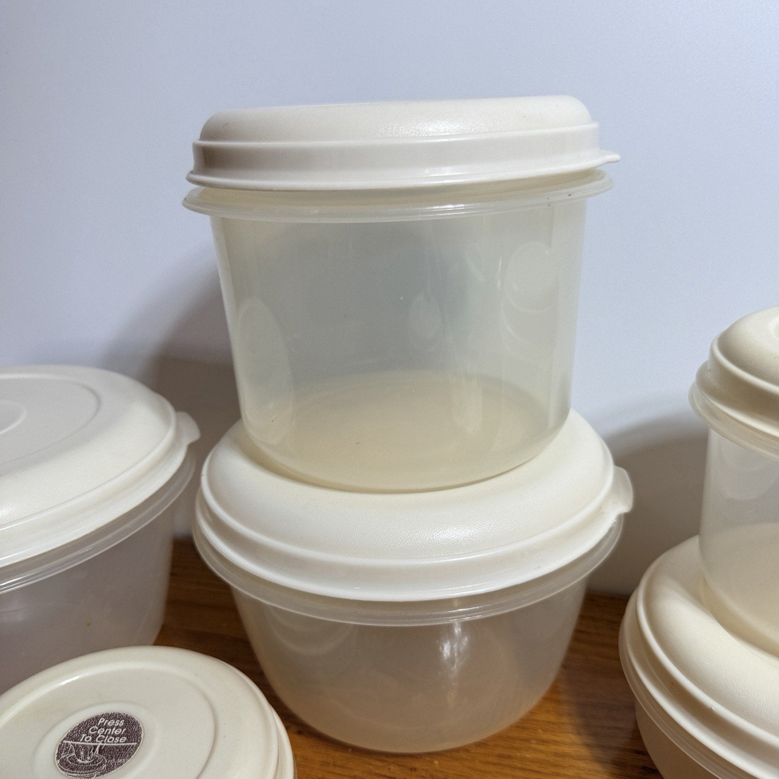 Set 7 Vtg Rubbermaid Servin Saver Round Food Containers Almond Lids