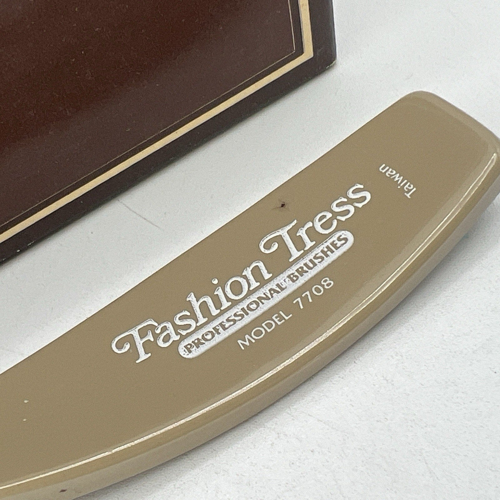 Vintage 1980s Fashion Tress Professional Brush 7708 Taiwan Beige 9" Ball Tip