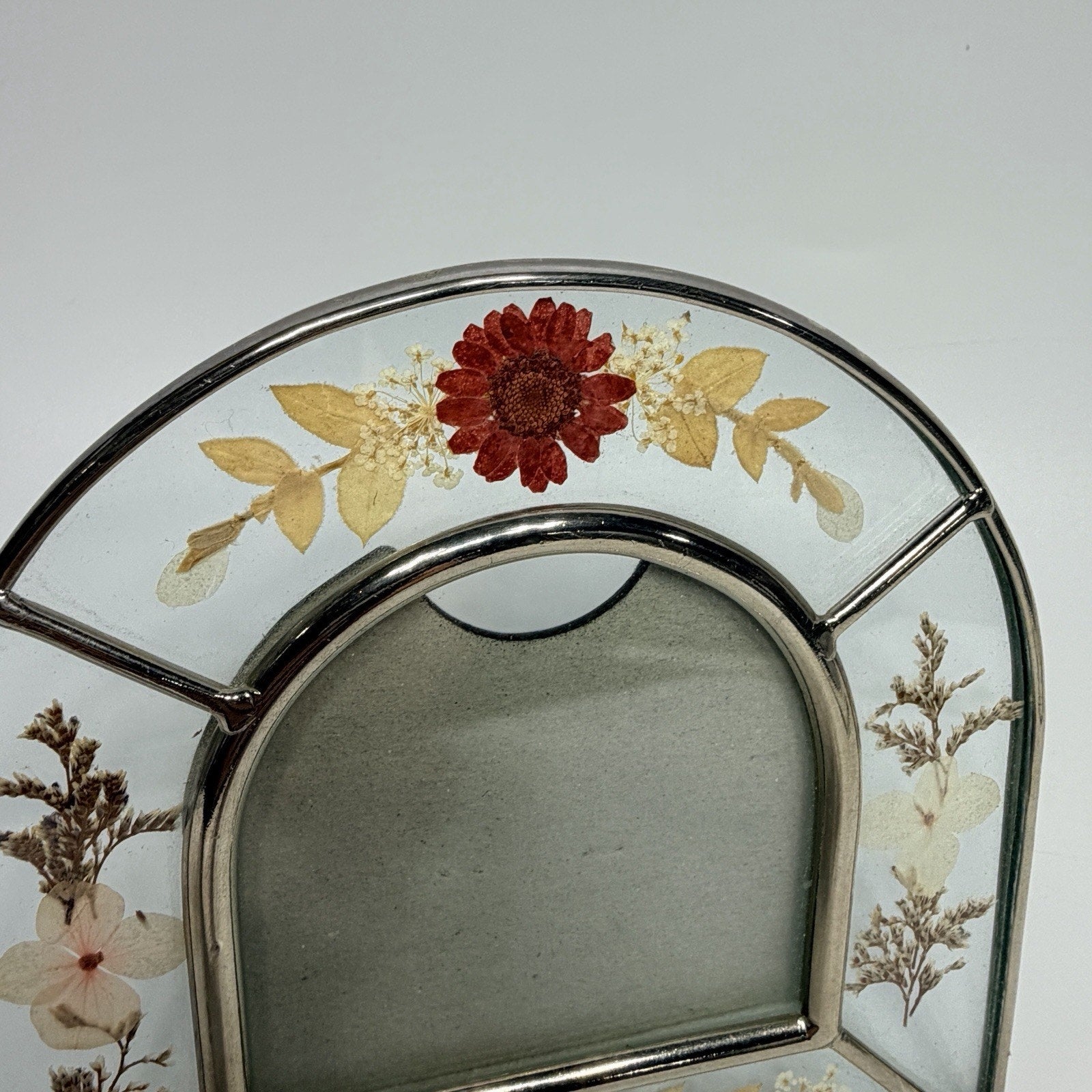 Vtg Metal Glass Pressed Dried Flowers Picture Frame Pink Red Beige Arch 5.5"