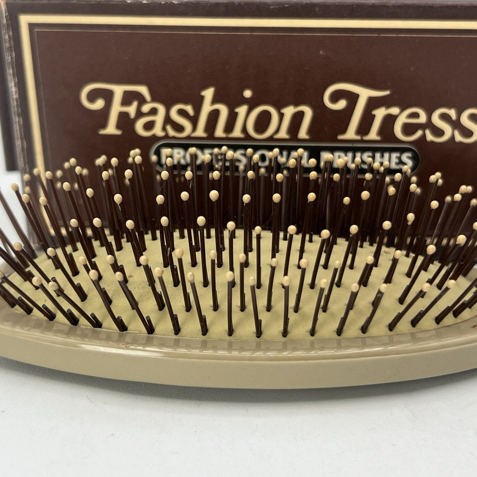 Vintage 1980s Fashion Tress Professional Brush 7708 Taiwan Beige 9" Ball Tip
