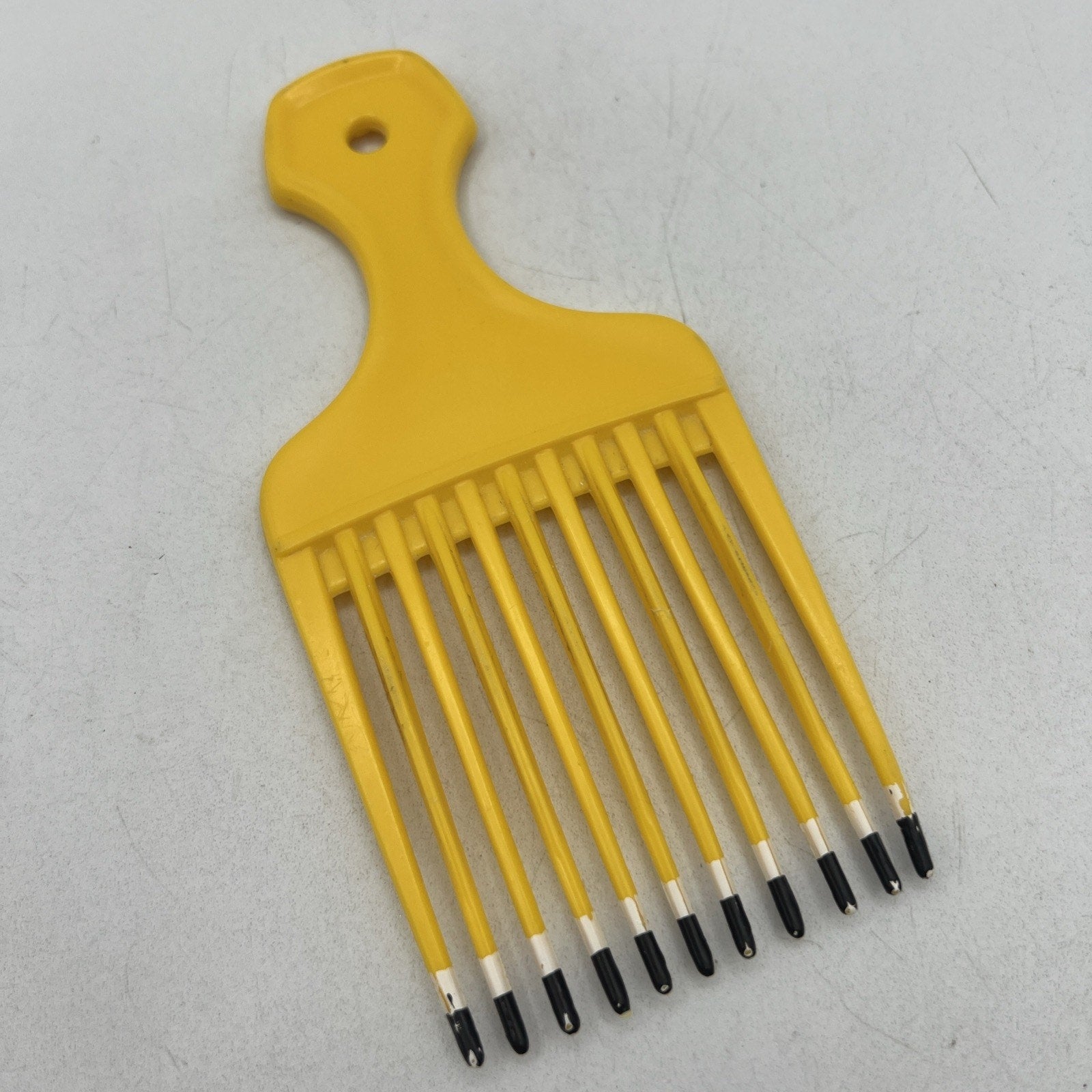 Vintage 1980s USA Patent 4345608 Color Dip Hair Pick Lift Comb Yellow Black 6”