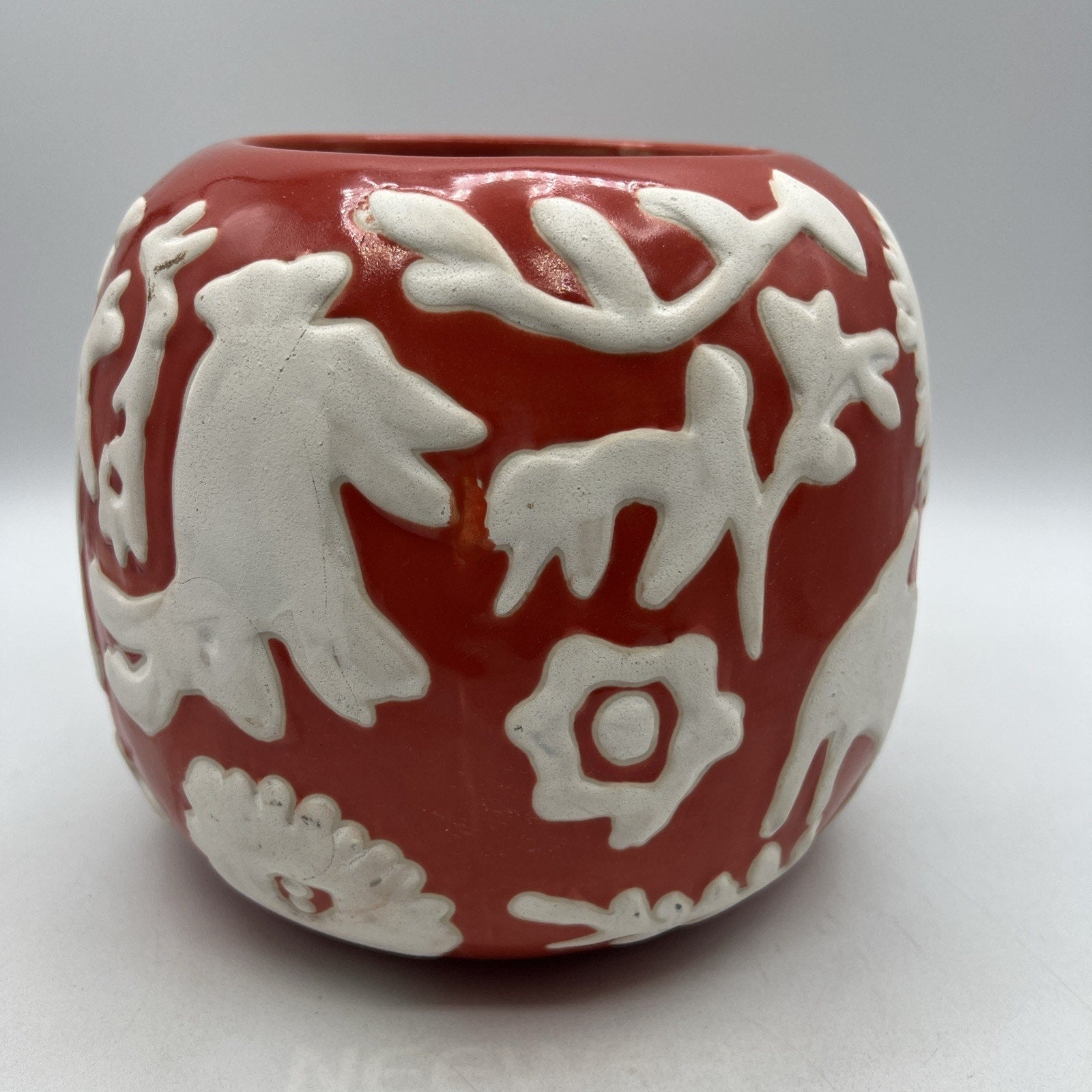 Anthropologie Concha Garden Planter Red Orange White Animals Boho Pottery 8"