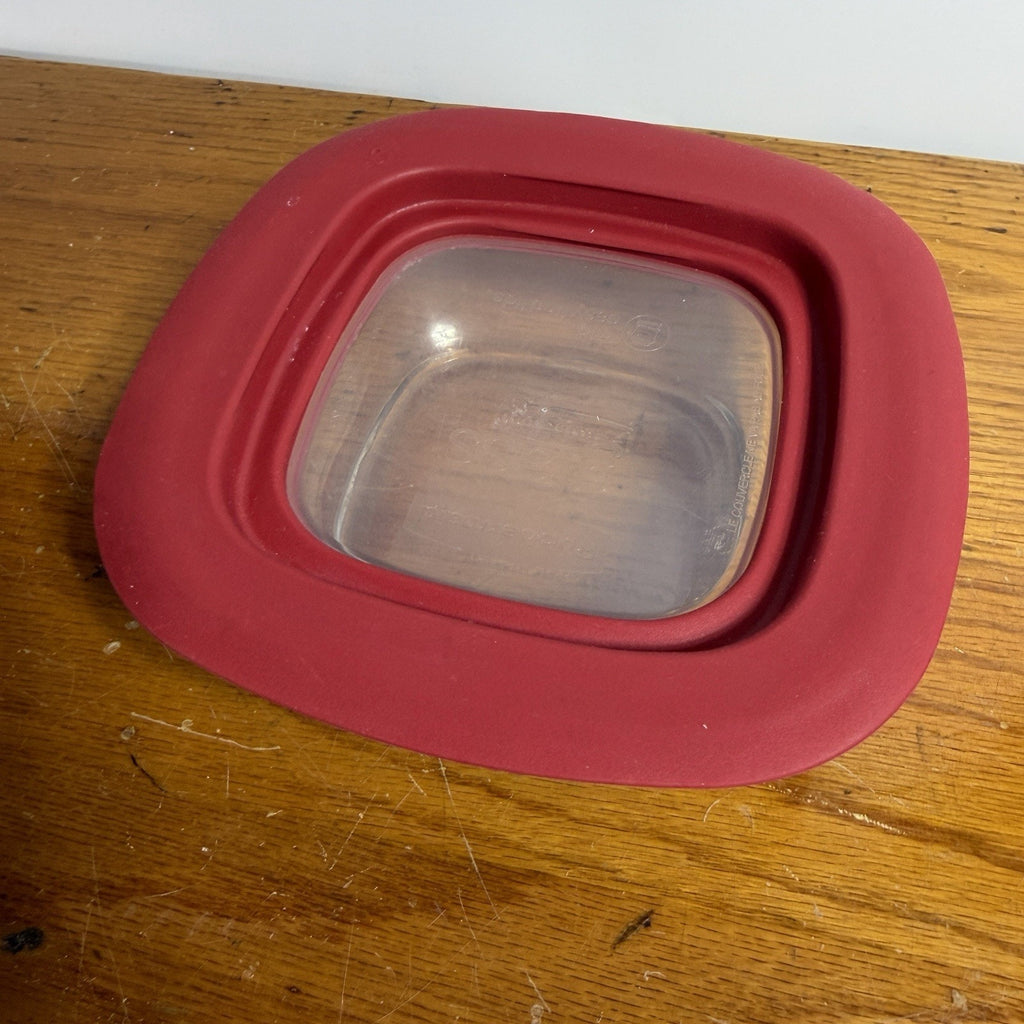 Rubbermaid Glass Food Storage 2.5 Cup Container Red Easy Find Lid 7N62 USA