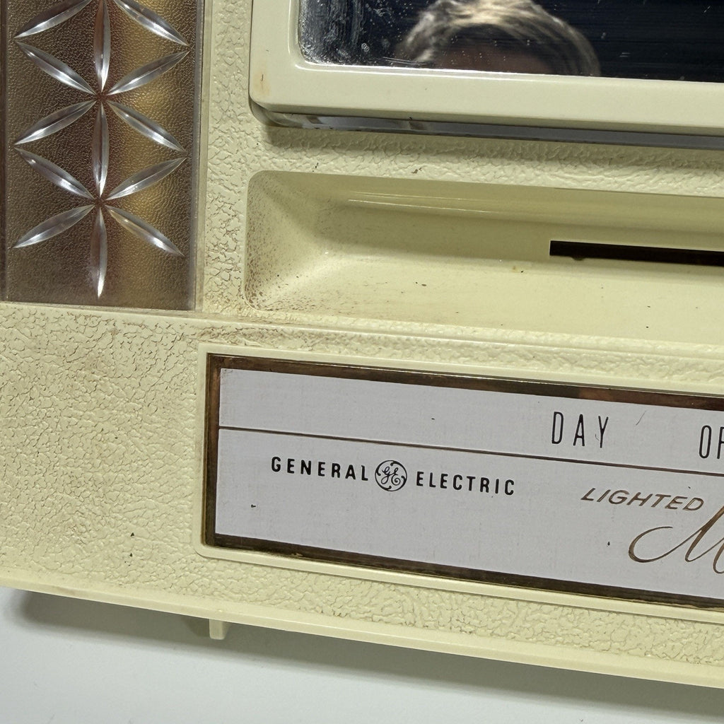 Vtg GE General Electric Lighted Make Up Mirror 4 Settings Model B21M-1 Tested