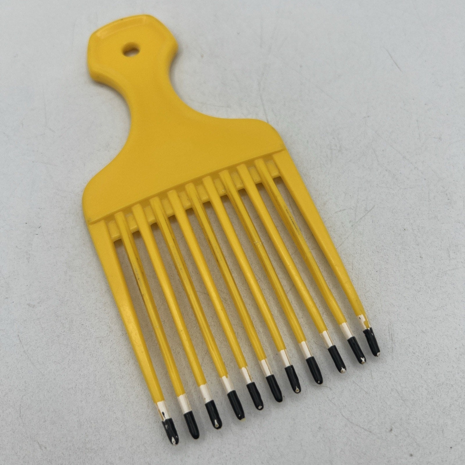 Vintage 1980s USA Patent 4345608 Color Dip Hair Pick Lift Comb Yellow Black 6”