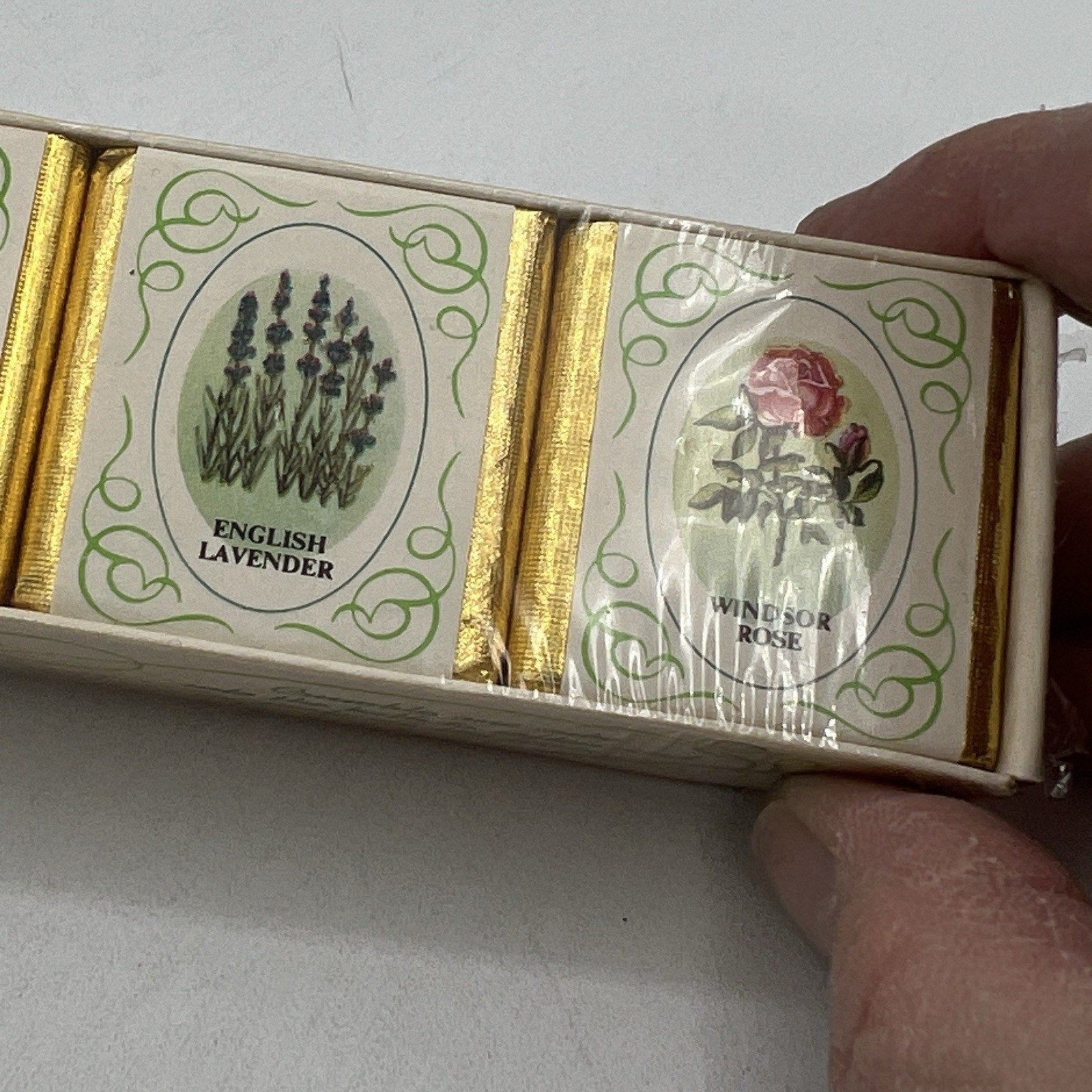 6 Vintage English Bath Cubes Perfumed Rose Lavender Gardenia Violet Muguet NEW
