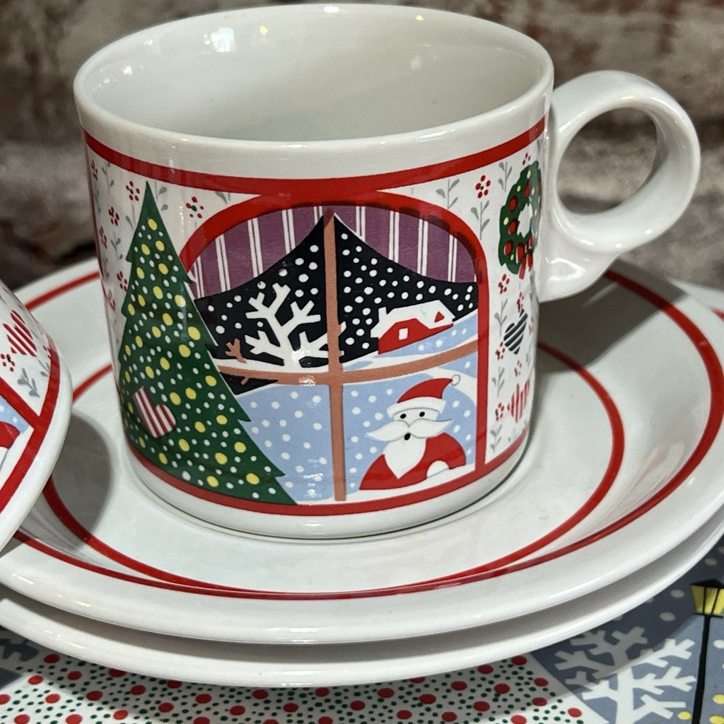 Set 2 Noritake Twas the Night Before 8100 S Dinner Plates Mugs Scottie Dog