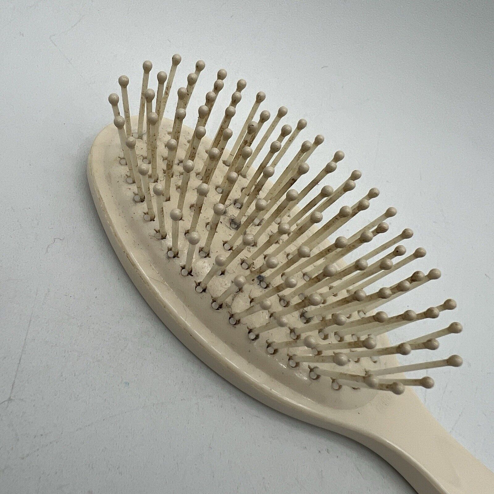 Vintage Estee lauder Ball Tipped Plastic Hair Brush Oval White 6.5” Travel Size