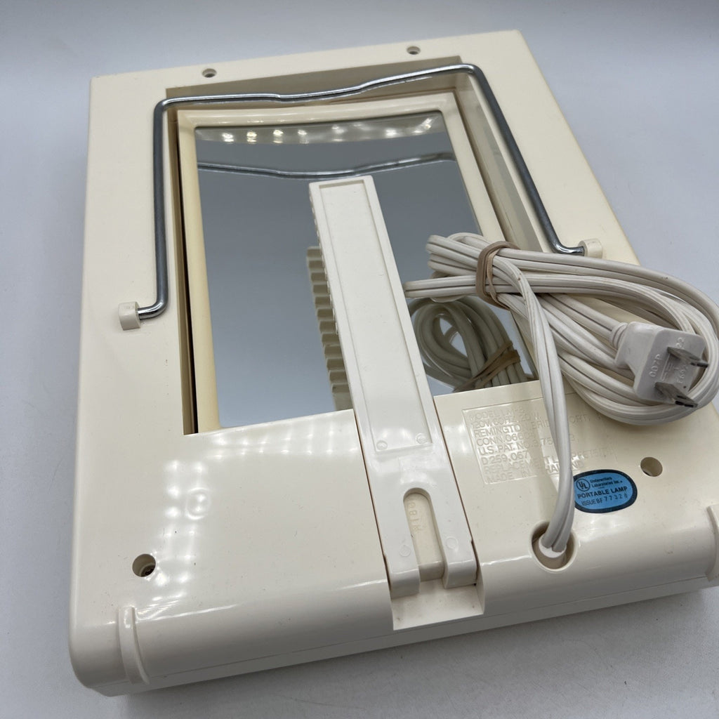 Vintage REMINGTON True to Light Make Up Mirror Magnifying Outlet Model LM-8
