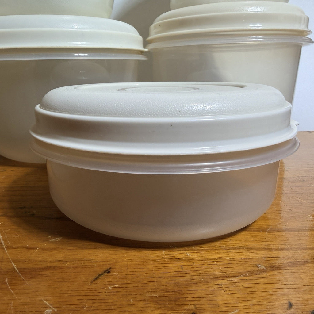 Set 8 Vtg Rubbermaid Servin Saver Round Food Containers Almond Lids