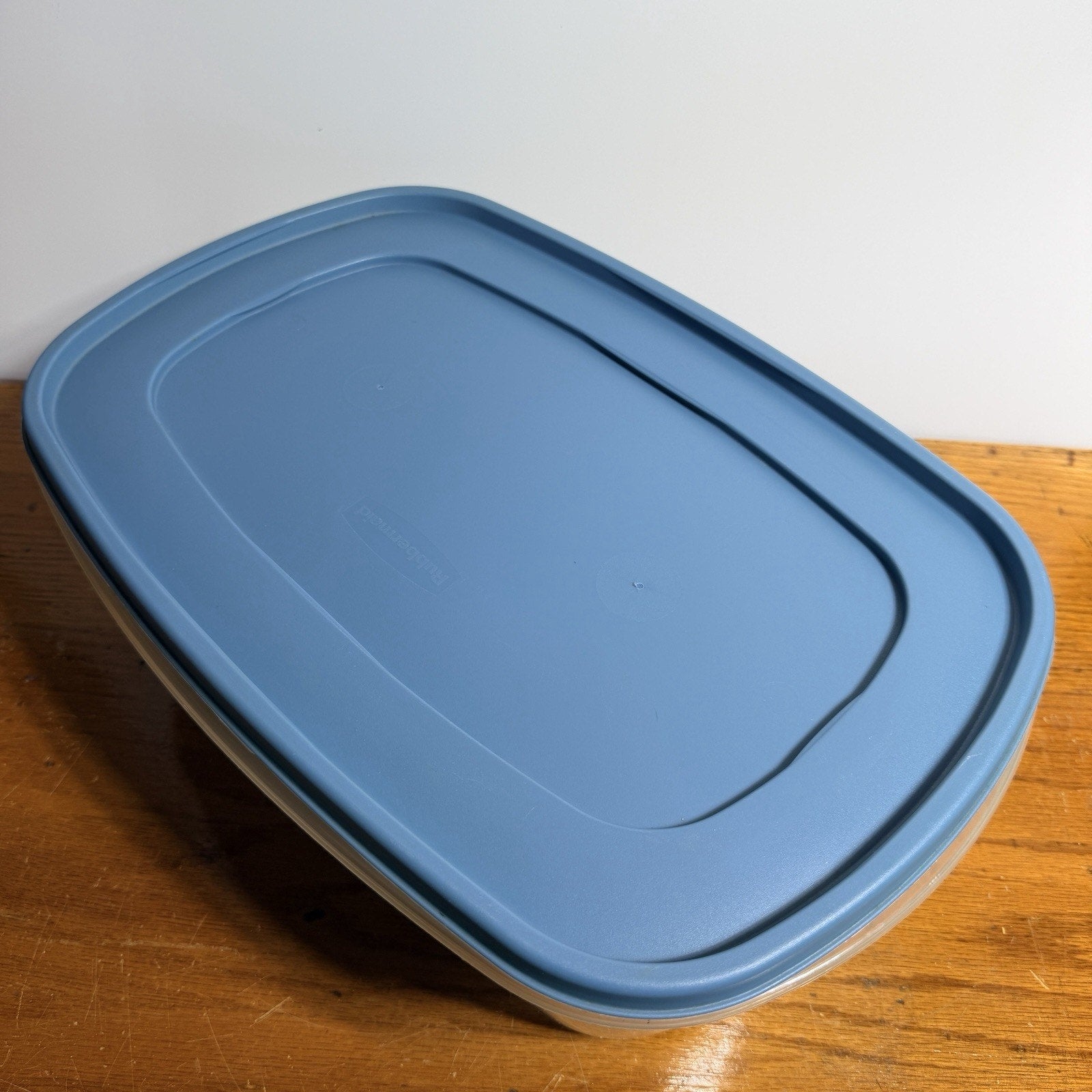 Vintage Rubbermaid X-LARGE Food Storage Container 40 Cups Rectangle Blue Lid