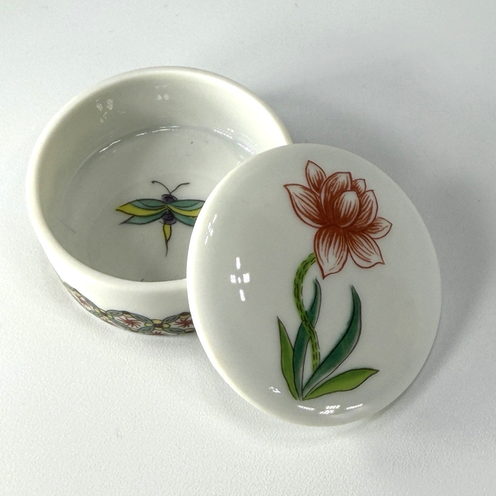 Vintage Porcelaine de Paris Trinket Box Lid Dragonfly France 2" Flower Painted