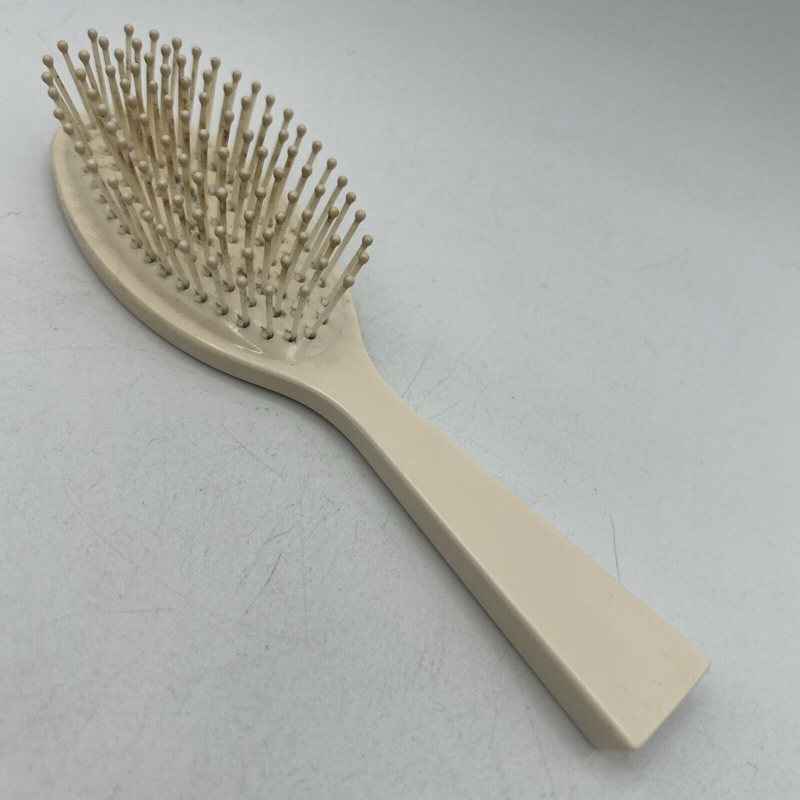 Vintage Estee lauder Ball Tipped Plastic Hair Brush Oval White 6.5” Travel Size