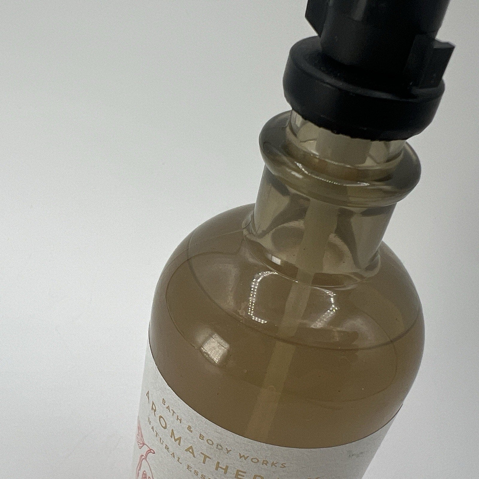Bath & Body Works Aromatherapy ENERGY Orange + Guava Essential Oil Mist 5.3 oz