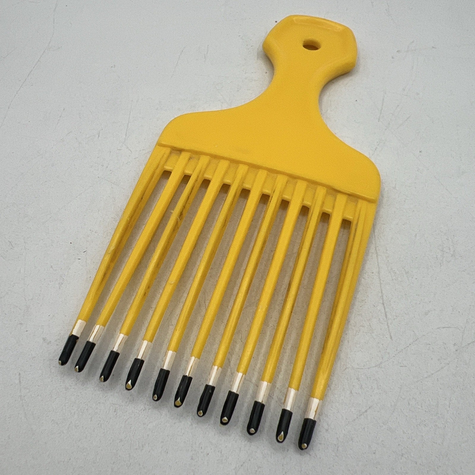 Vintage 1980s USA Patent 4345608 Color Dip Hair Pick Lift Comb Yellow Black 6”