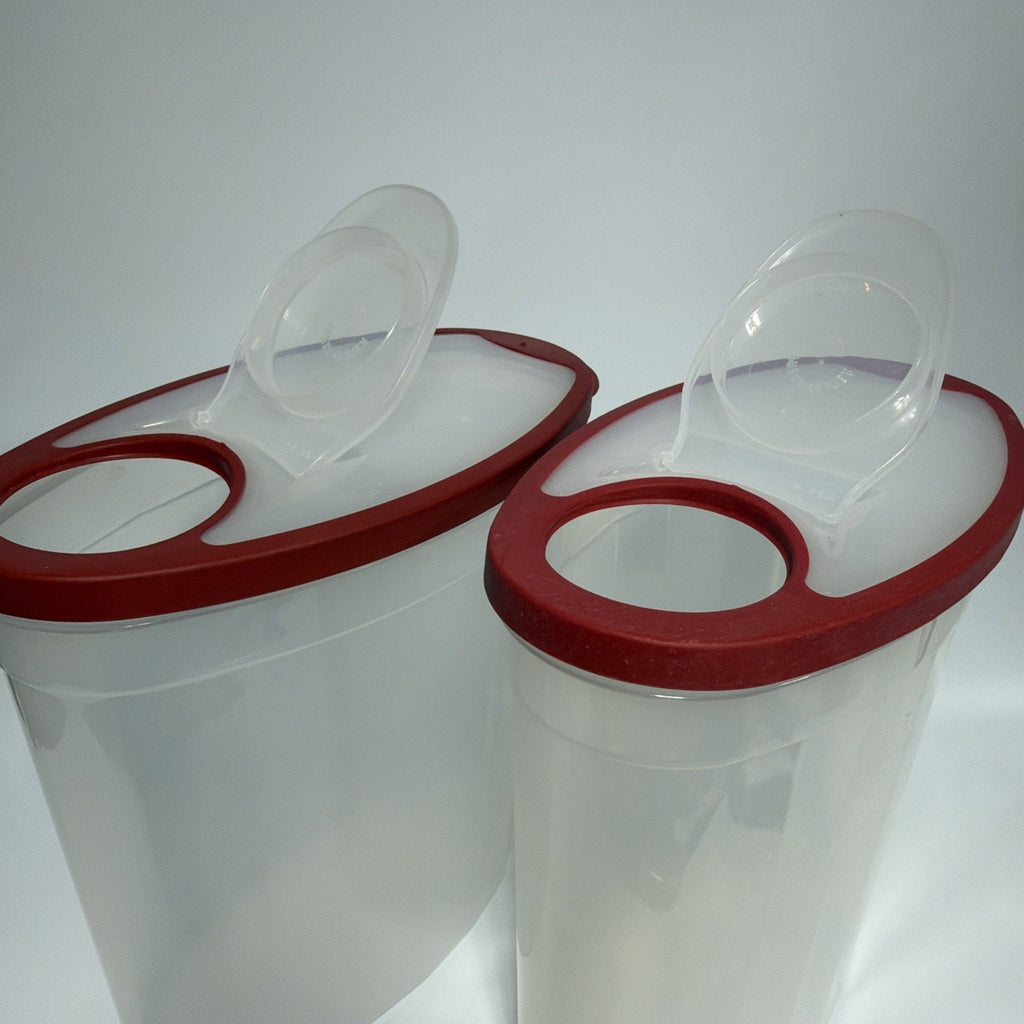 Set 2 Rubbermaid Flex and Seal Cereal Keeper 1.5 Gallon With Red Lids Storage