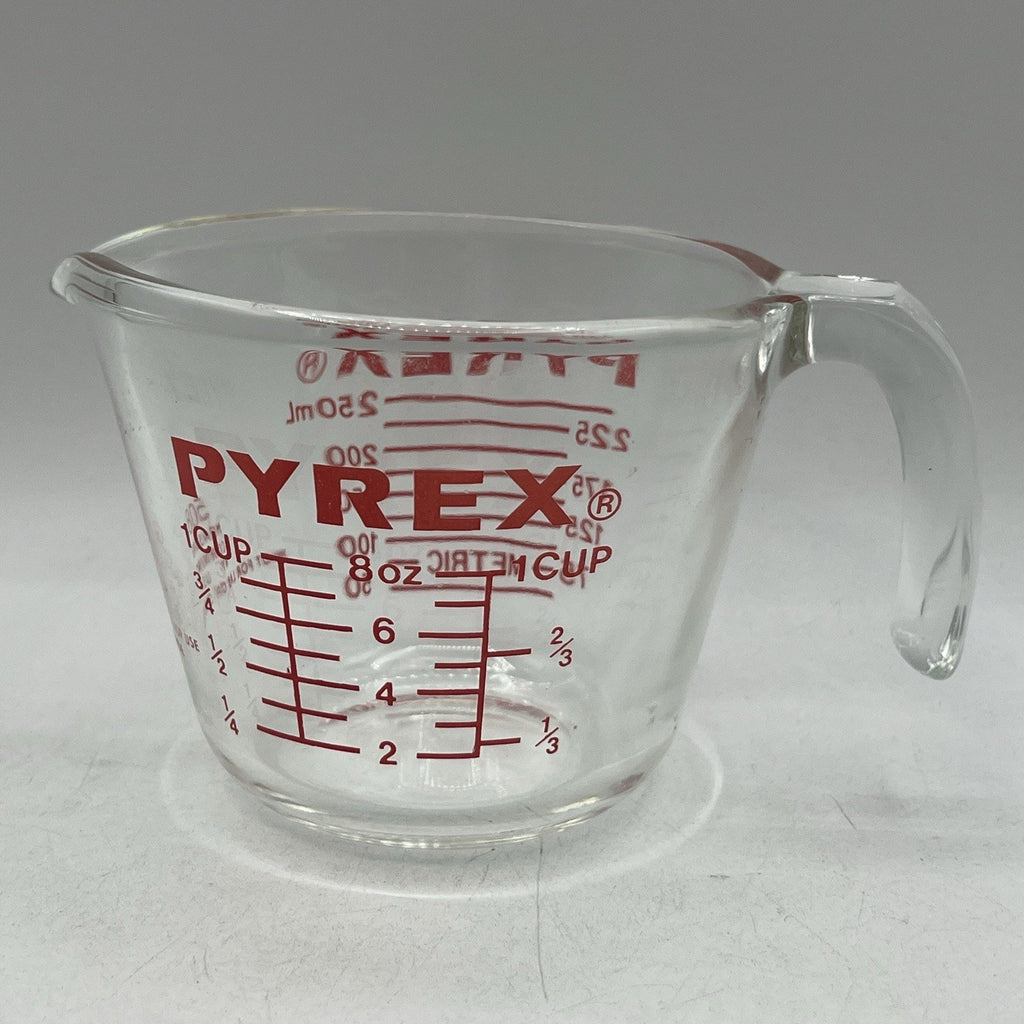 Vintage Pyrex 508 1 Cup 8 oz Glass Measuring Cup Red Lettering J Handle Baking