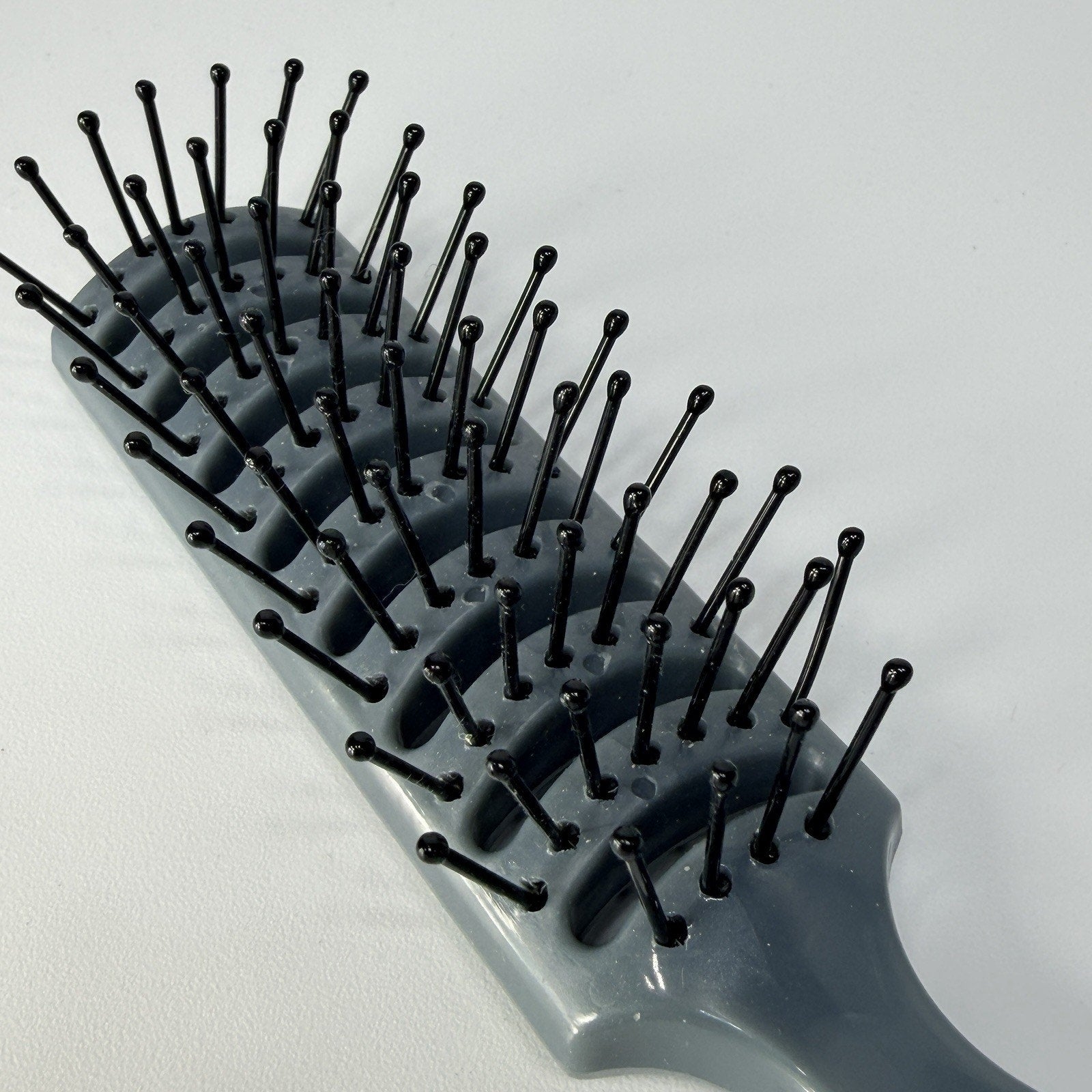 Vintage 1980s GOODY Vented Hair Brush Pocket Travel Gray Ball Tip USA 7.5” USA