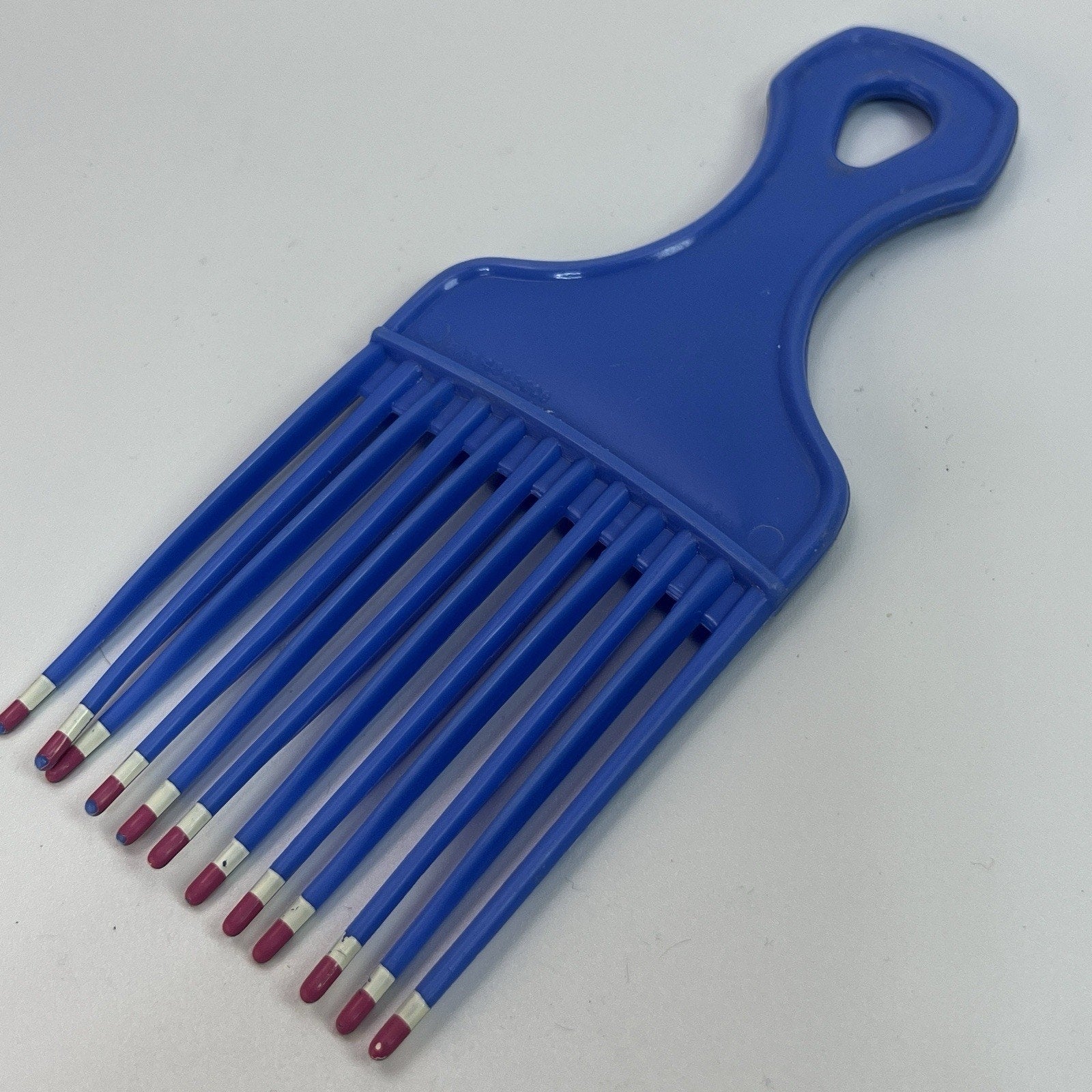 Vintage 1980s USA Patent 4345608 Color Dip Hair Pick Lift Comb Blue White 6.5”