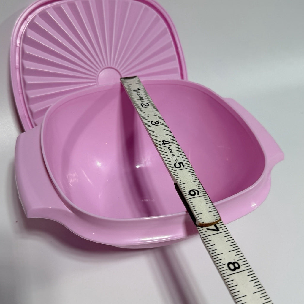 Tupperware Servalier Bowl Candy Pink with Lid 3.5 cup 840-1