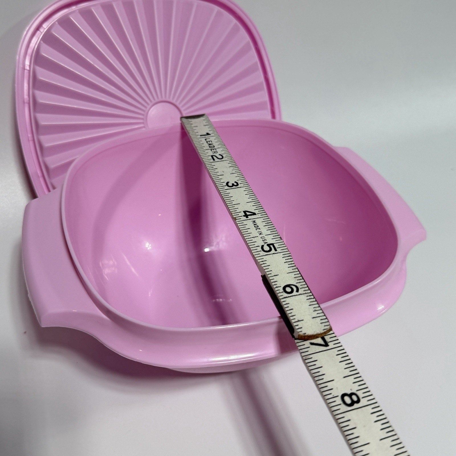Tupperware Servalier Bowl Candy Pink with Lid 3.5 cup 840-1