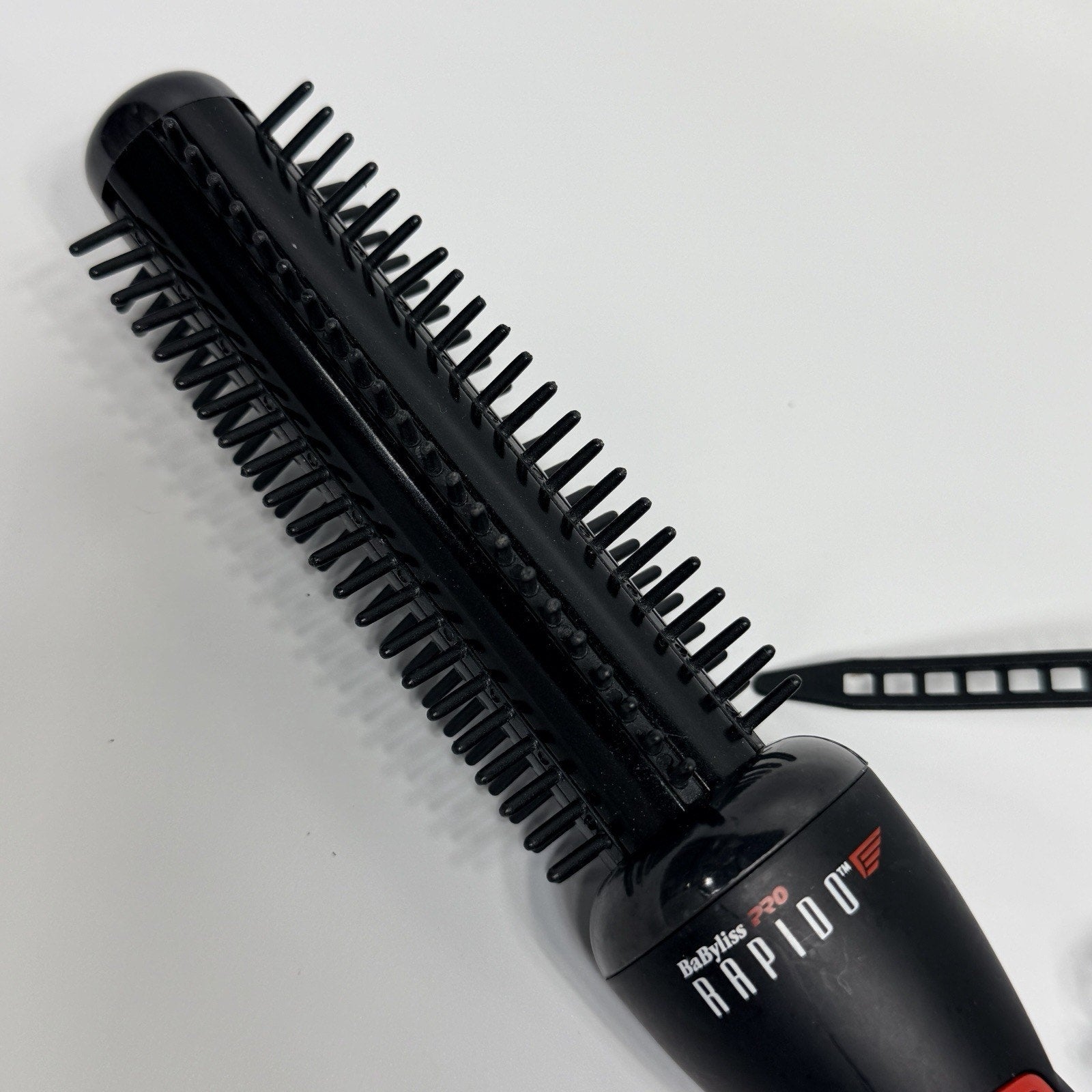 BaByliss PRO Rapido RollUp 1" Thermal Round Styling Brush 2336 Black Red