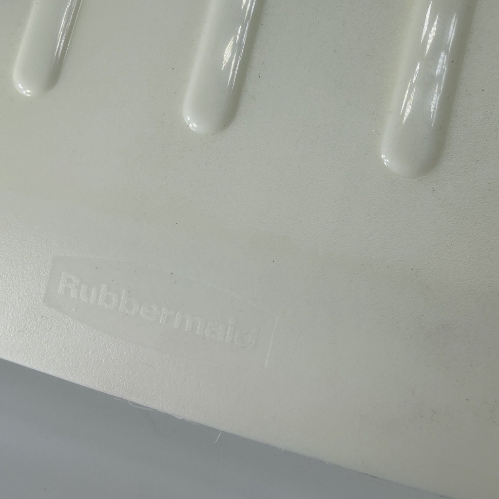 Vtg Rubbermaid Hard Rubber Small Drain Board Dish Tray 118A Almond 14.2 x 14.8