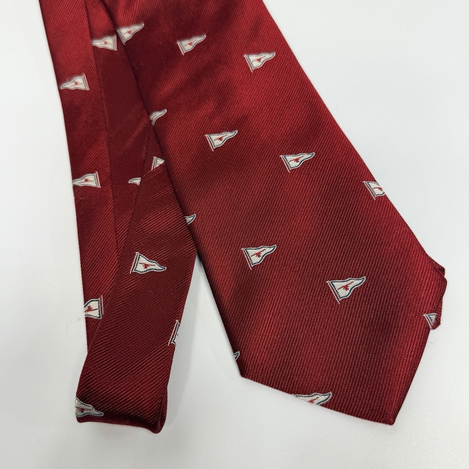 Vtg Fort Worth Boat Club Neck Tie Harbor Pennant Flag Texas Longhorn Red 3.5"