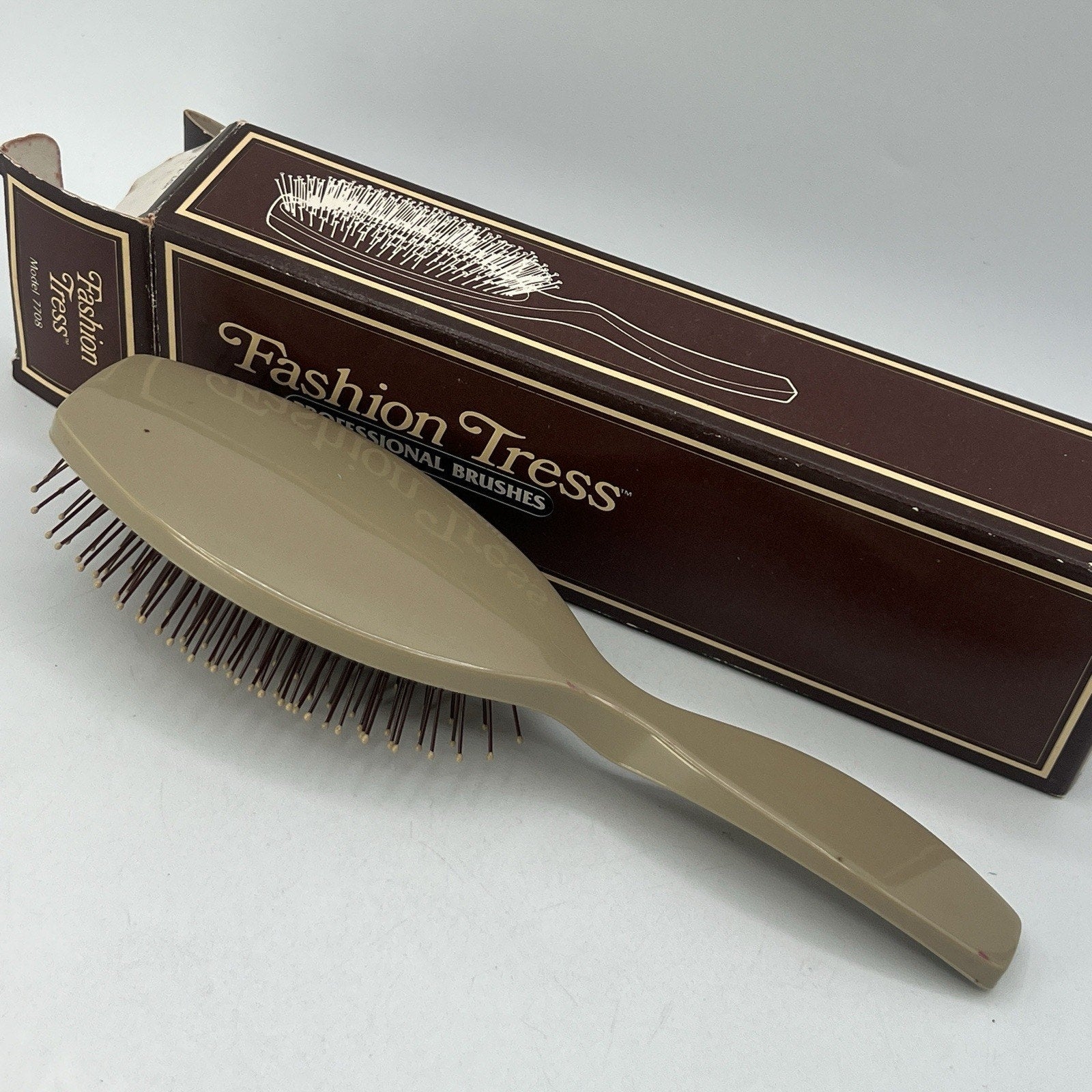 Vintage 1980s Fashion Tress Professional Brush 7708 Taiwan Beige 9" Ball Tip
