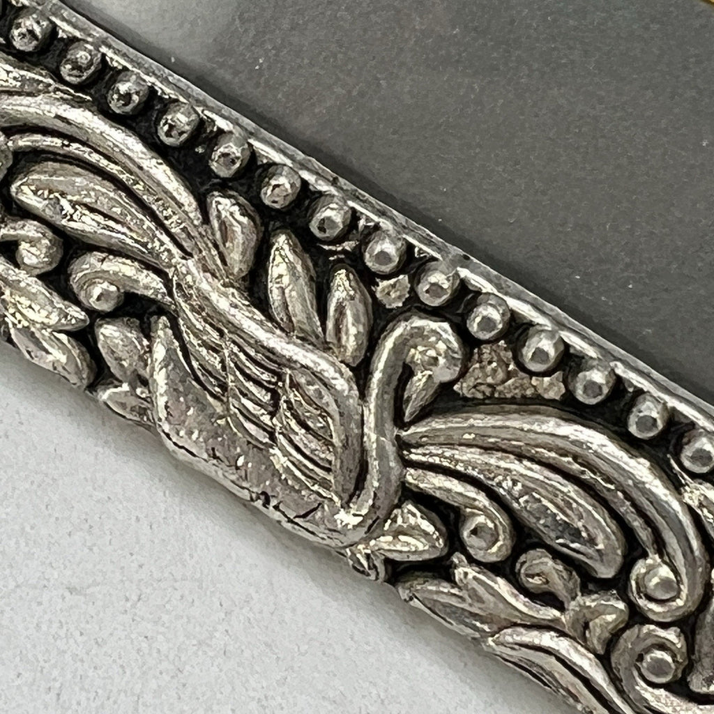 Timeless Treasures Silver Pewter Ornate Repousse Floral Scroll Frame Swan 3.5x5