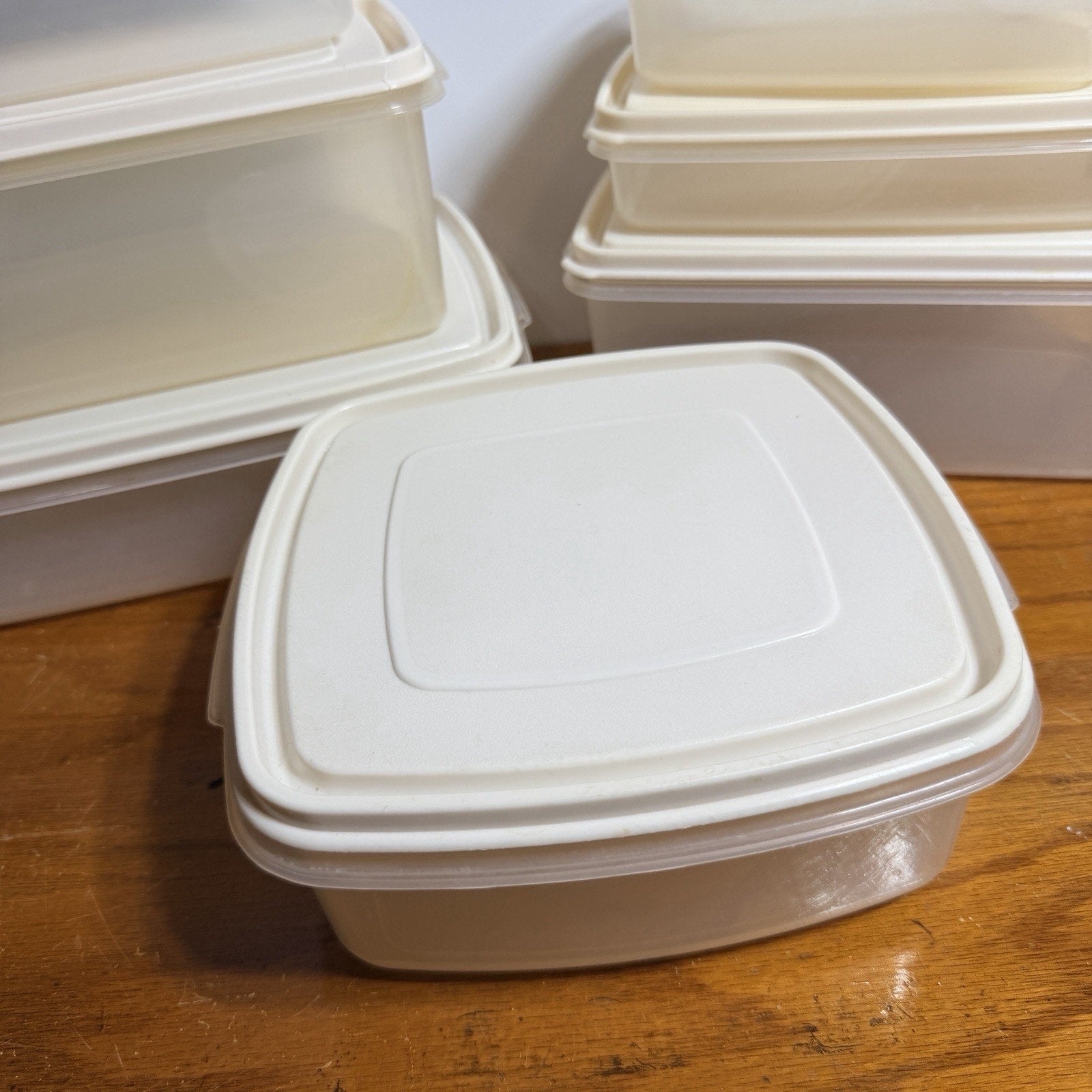 Set 7 Vtg Rubbermaid Servin Saver Rectangle Square Food Containers Almond Lids