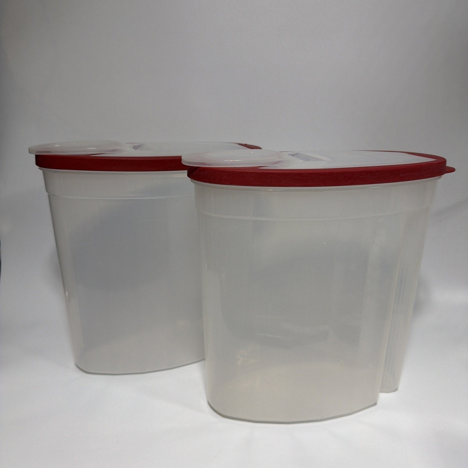 Set 2 Rubbermaid Flex and Seal Cereal Keeper 1.5 Gallon With Red Lids Storage
