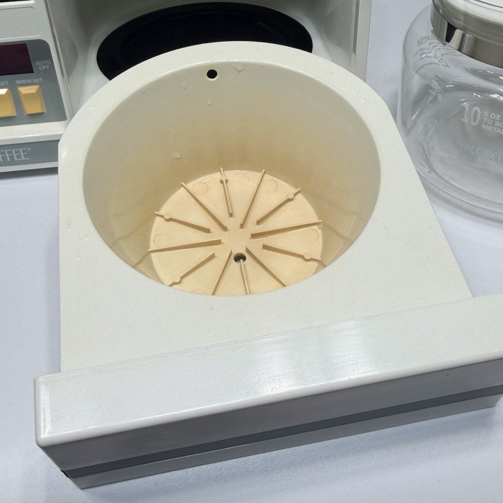 Vtg Mr. Coffee Maker Space Saver 10 Cup Model UTC403 Under Cabinet Clock WORKS